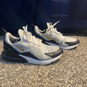 Nike Air Max 270